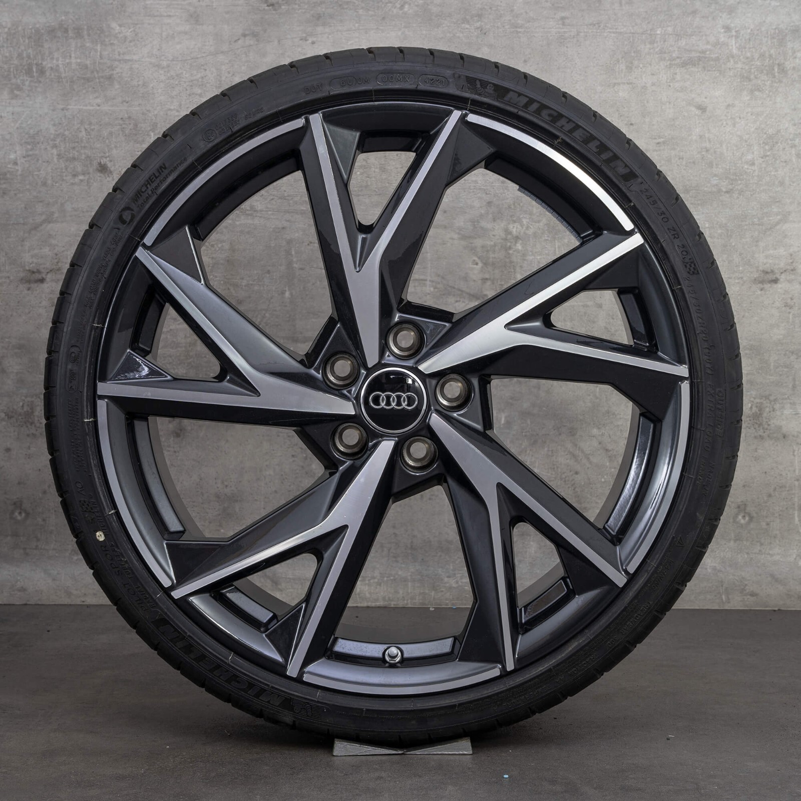 AUDI R8 & SR8 OEM FACTORY GENUINE 20" BLACK MACHINED WHEEL/TIRE/TPMS/CAPS SET