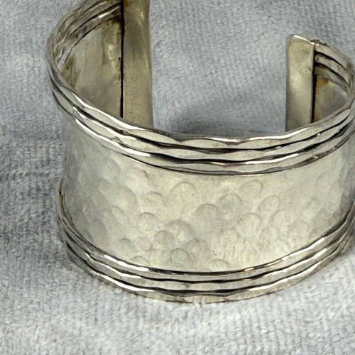 Hammered Silver Tone Metal Cuff Bracelet Asymmetrical Textured Adjustable Fit - Picture 3 of 21