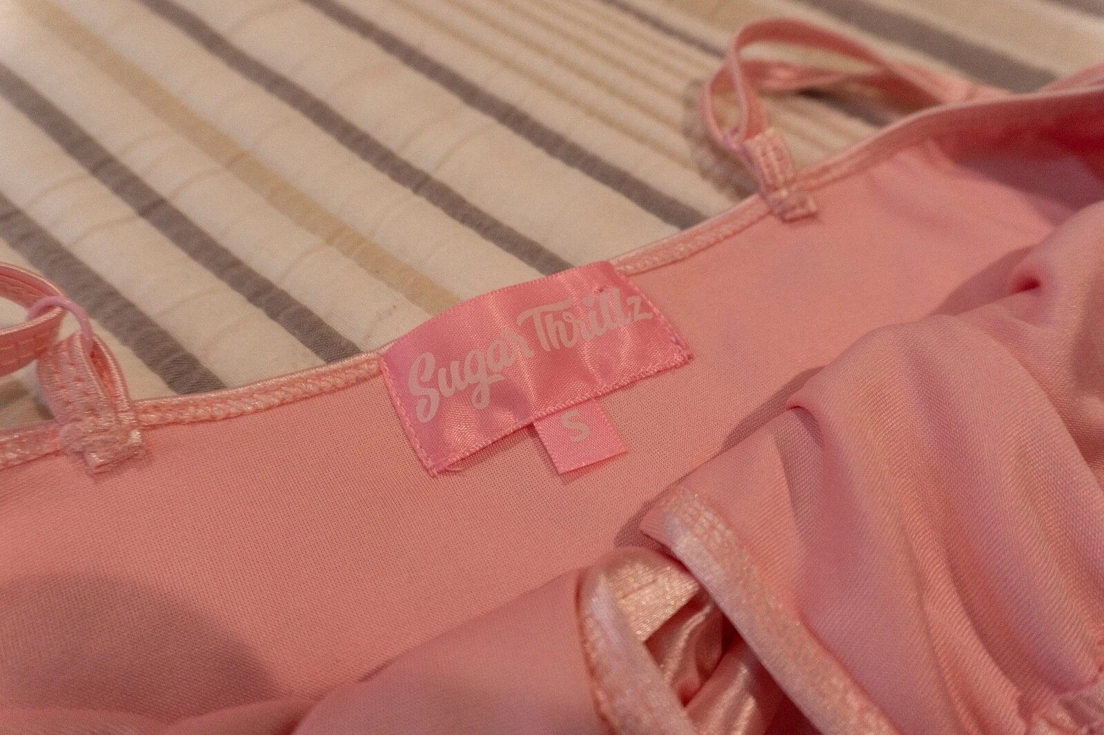 VALENTINO Vestito babydoll rosa taglia S di sugar thrillz con spalline e fiocchi regolabili