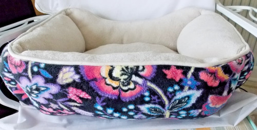 Vera Bradley FOXWOOD pet bed excellent pre-owned