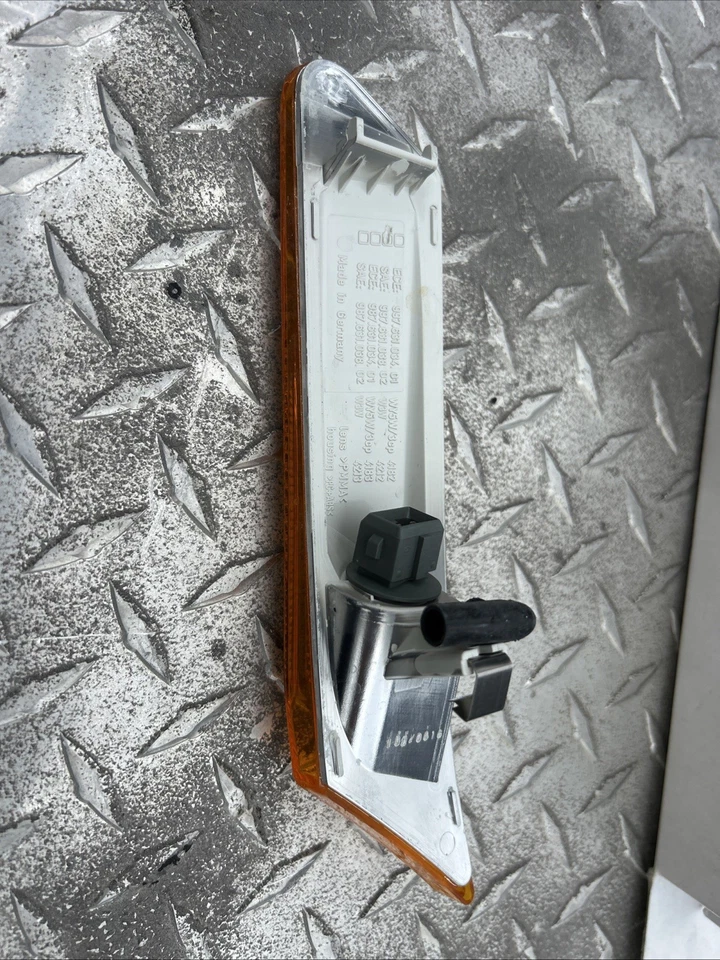 Luz de señalización lateral delantera derecha Porsche 997 OEM 997.631.034.01 nueva en caja Foto 4 de 4