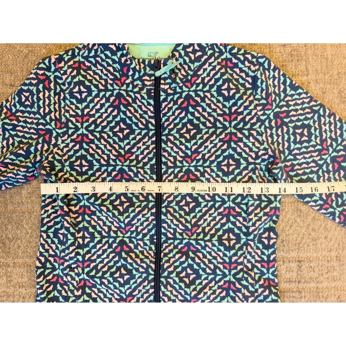 EUC vineyard vine's girls performance jacket full zip size medium 10/12