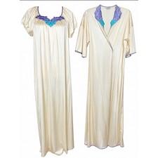 VTG Vanity Fair S Nightgown Robe Set Peignoir Applique Made In USA No Waist Tie