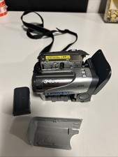 JVC GR-DA30U Digital Video Camera 34x Zoom w/ Slide Monitor Untested