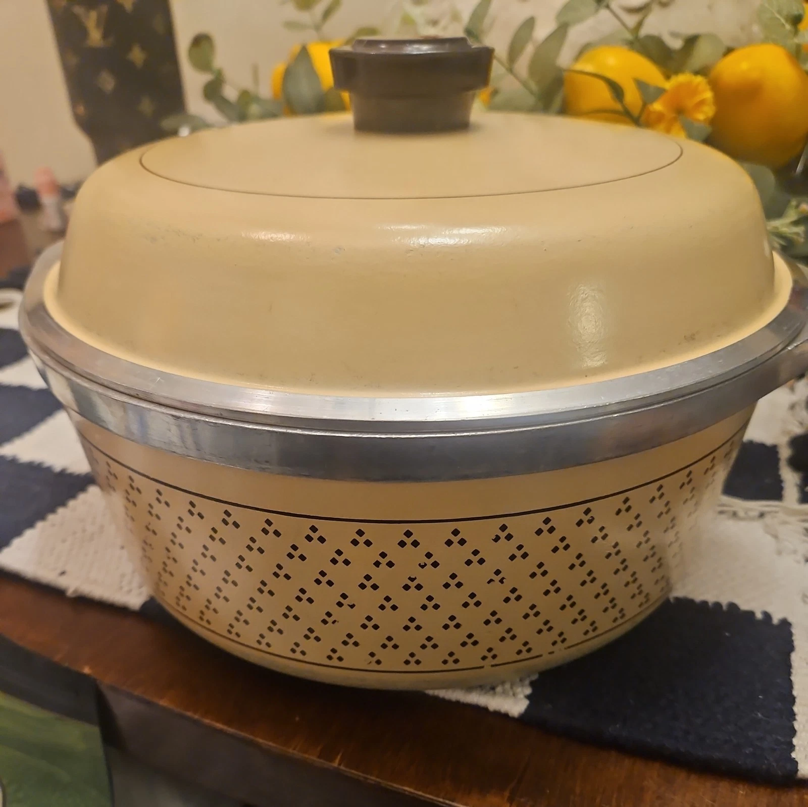 Vintage Sears Roebuck Cast Aluminum Nonstick Interior Harvest Gold Dutch Oven