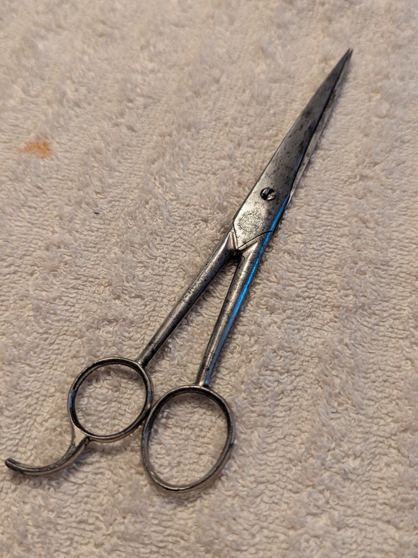Marshall Wells ZENITH antique pre-1915 7.5" barber scissors shears vintage