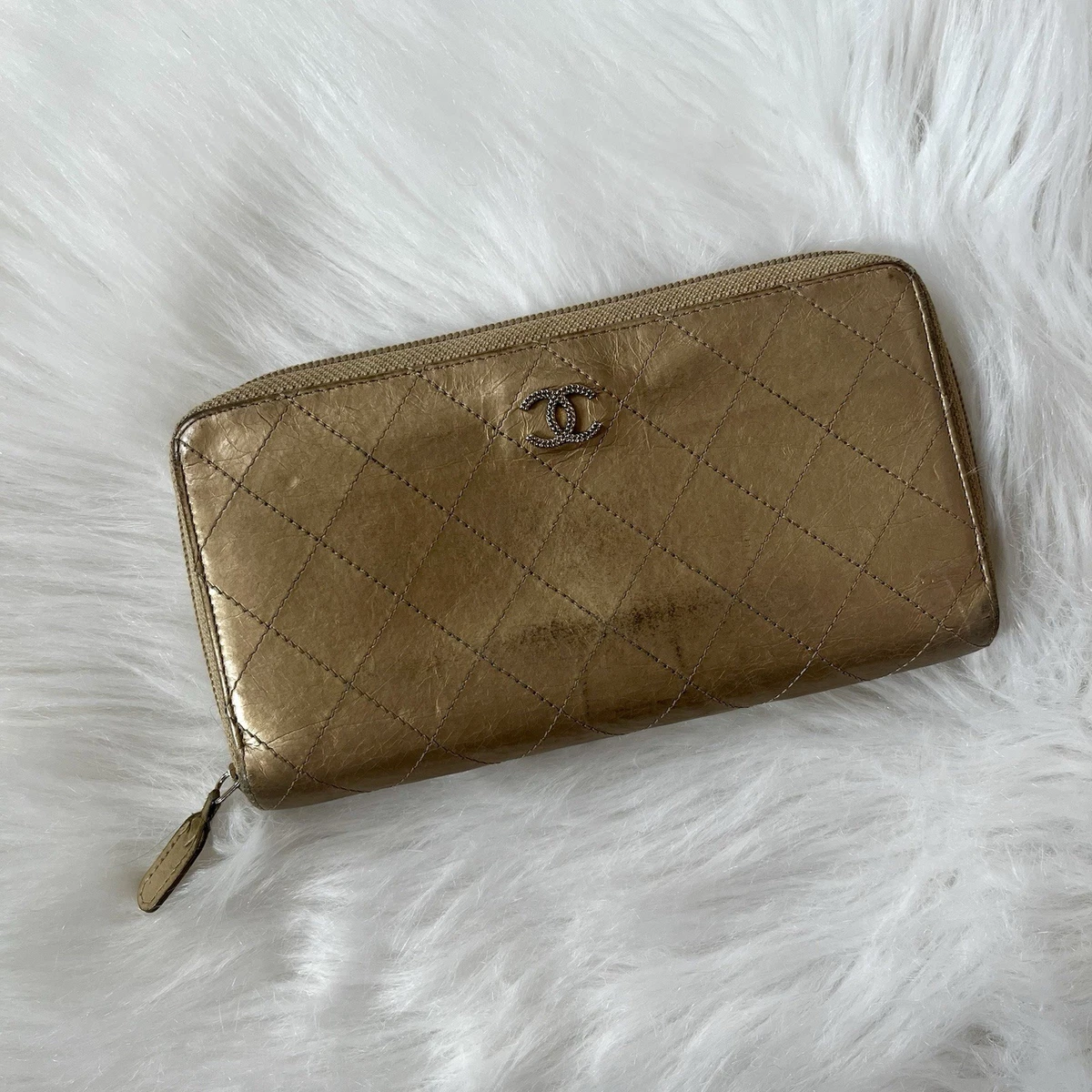 CHANEL Gold Wallets for Women for sale | eBay display picture 1