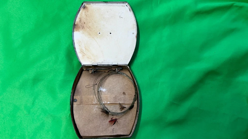 Vintage Hardy Bro`s Japanned Black Leader Fly Cast Box. Alnwick England. - Image 2 of 4