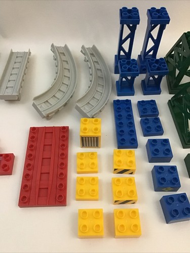 Mega Bloks 10517 Thomas & Friends Thomas Cranky the Crane With Instructions - Picture 12 of 13