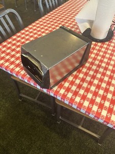 Restaurant napkin dispenser