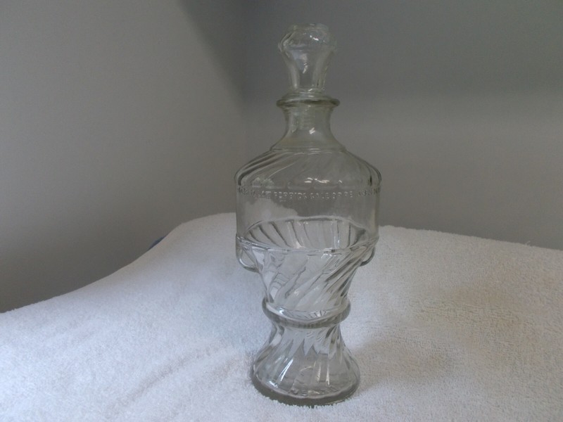 Vintage Old Mr. Boston Whiskey Liquor Glass Decanter Bottle 