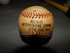 Vint Official Metropolitan League Moonachie Braves 1980 Champs Baseball Signed