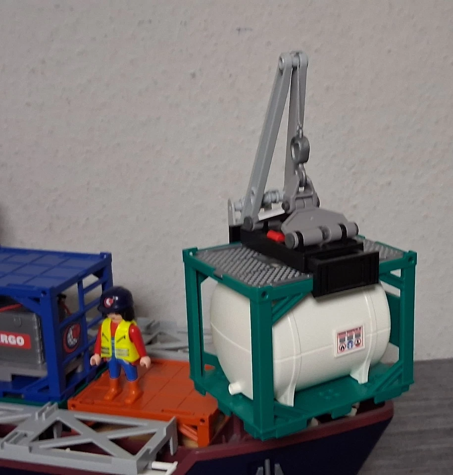 Playmobil 70769 Frachtschiff mit Zollboot Containerschiff zu City Action Hafen*K - Bild 2 von 4