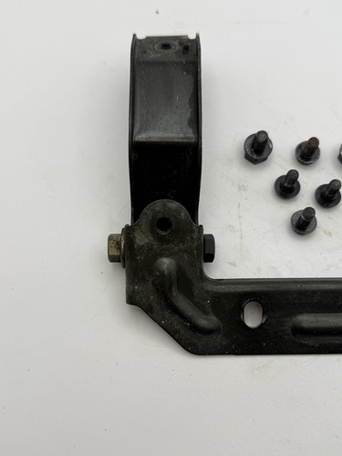OEM 85-07 Honda Elite CH80 Trunk Lid Hinge Bracket 64321-GE0-000 - Picture 2 of 5