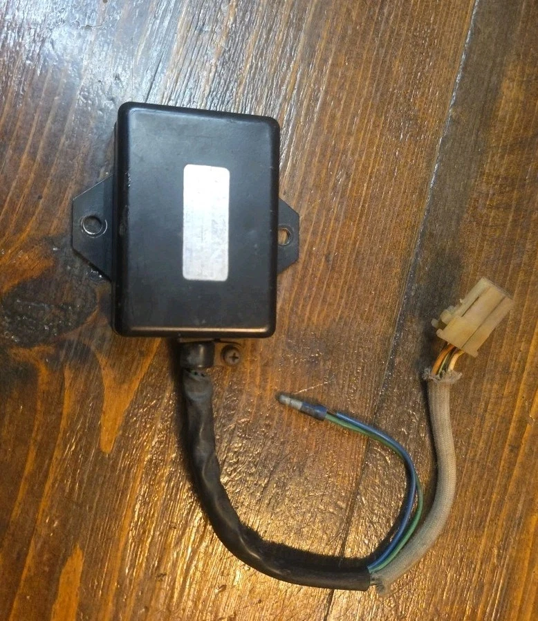 1980-1983 SUZUKI GS 750T E L 1980 1981 GSX750 GS75X OEM CDI ENCENDEDOR 32900-45110 Foto 3 de 4