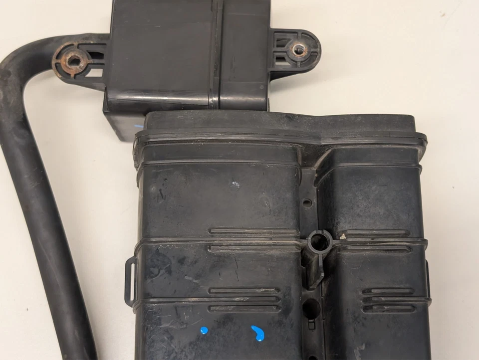 Bote de carbón de vapor combustible EVAP gasolina piloto Honda Pilot 2005-2008 fabricante de equipos originales Foto 4 de 4