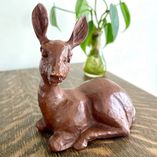 VTG 1980s Doe Fawn Deer Figurine Pecan Shell Resin Red Mill Co. EUC! 4.75 x 4.5”