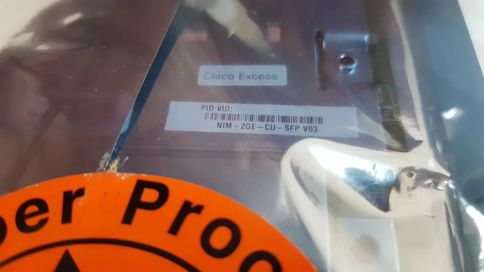 NEW Cisco nim-2ge-cu-sfp 2-Port Gigabit Ethernet WAN Network Interface Module - Image 4 of 4