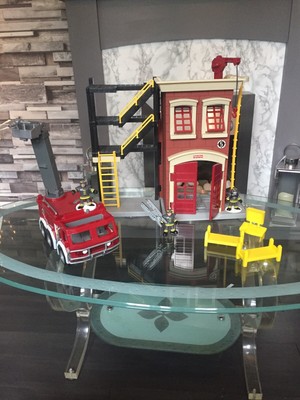 fisher price fire station and engine playset