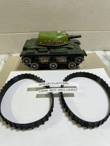 1 PAIR OF TRACKS FOR SMALL MARX U.S. Army Tank Division # 392 wind up litho