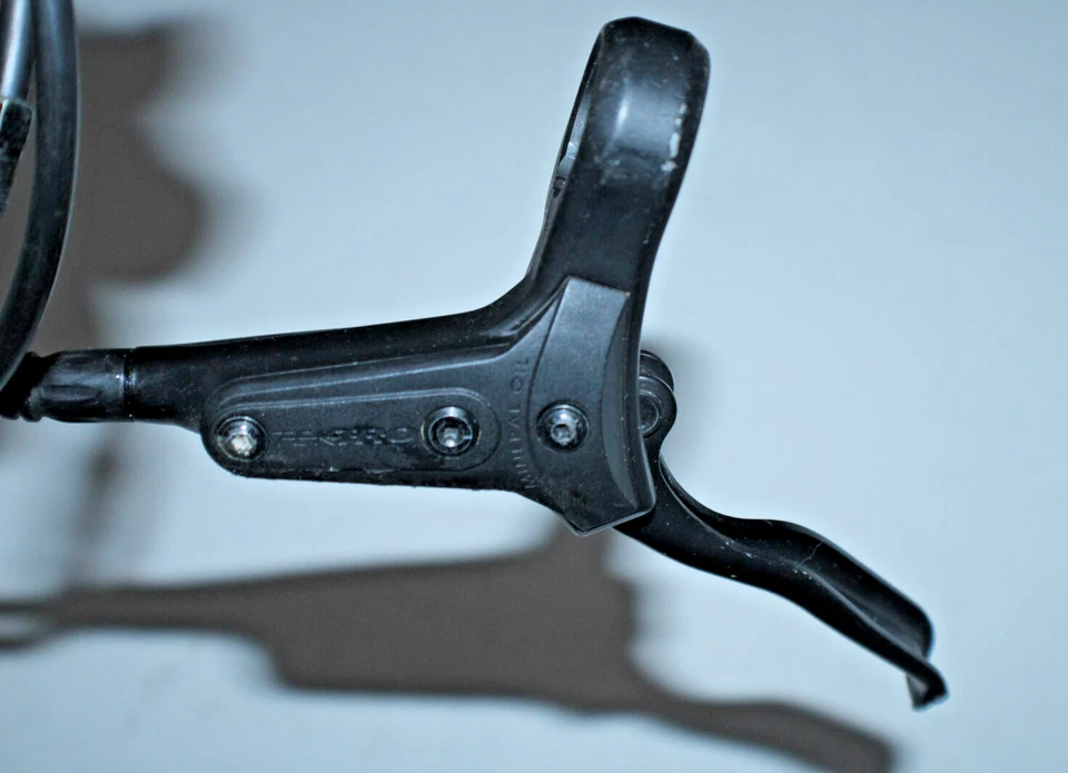 Palanca de freno delantera TekTRO disco hidráulico LH negra 22,2 mm HD-R280n MTB remitente EE. UU. Foto 2 de 4