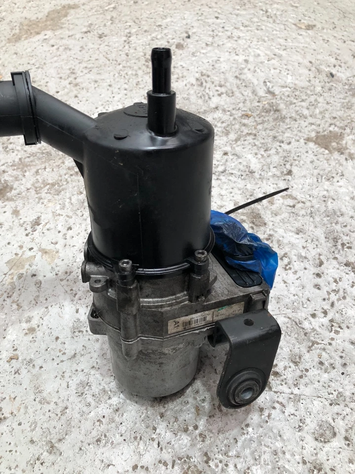Bomba de dirección asistida Peugeot Partner V29018054E diésel 1560cc tipi 2015 MPV s65 Foto 3 de 4