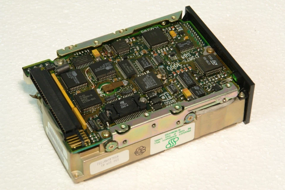 Seagate ST125N 21MB ST138R 32MB ST157R 49MB ST1150R 133MB RLL Hard Disk Drive - Image 3 of 4