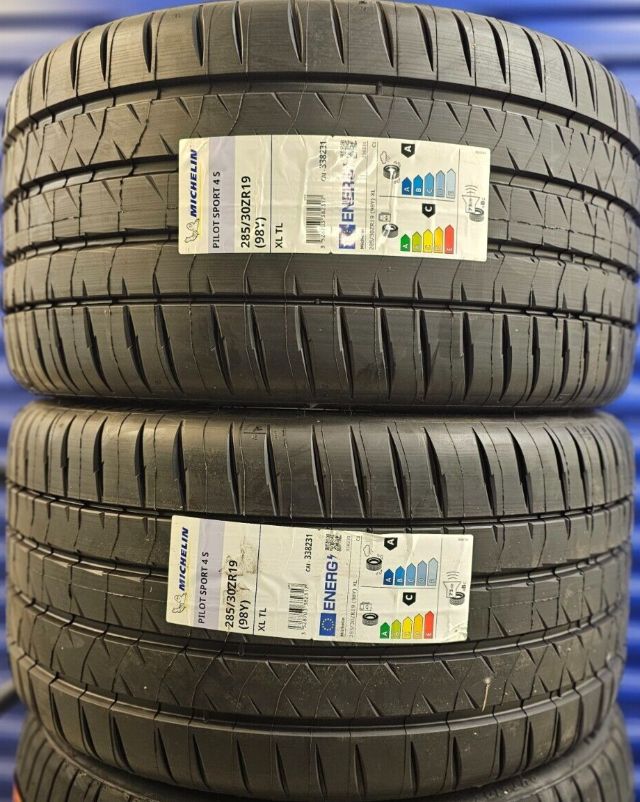 北村.　宣嘉 　MICHELIN SPORT 4 S 285/30R19 北村. 宣嘉 様専用 MICHELIN SPORT 4 S 285/30R19 - メルカリ