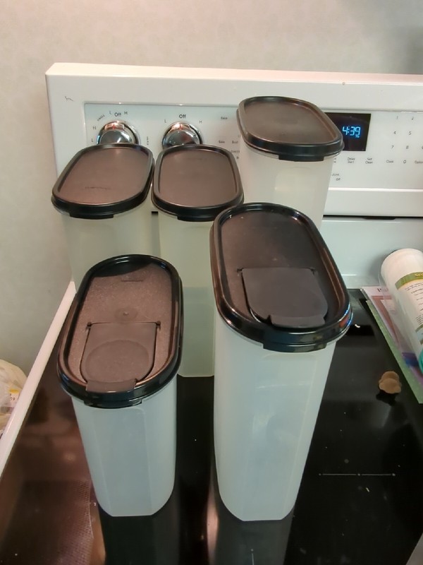 Lot of 5 Tupperware Modular Mates Black Lids 1615, 1614 x 3, 1613