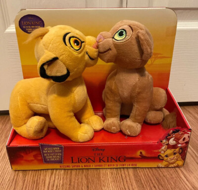 lion king kissing simba and nala