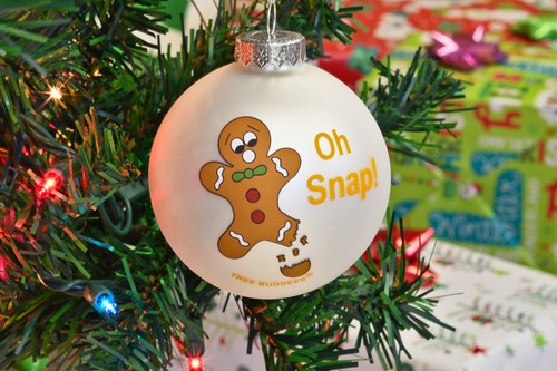 Tree Buddees Oh Snap! Funny Gingerbread Man Glass Christmas Ornament Fun Xmas - Picture 3 of 4