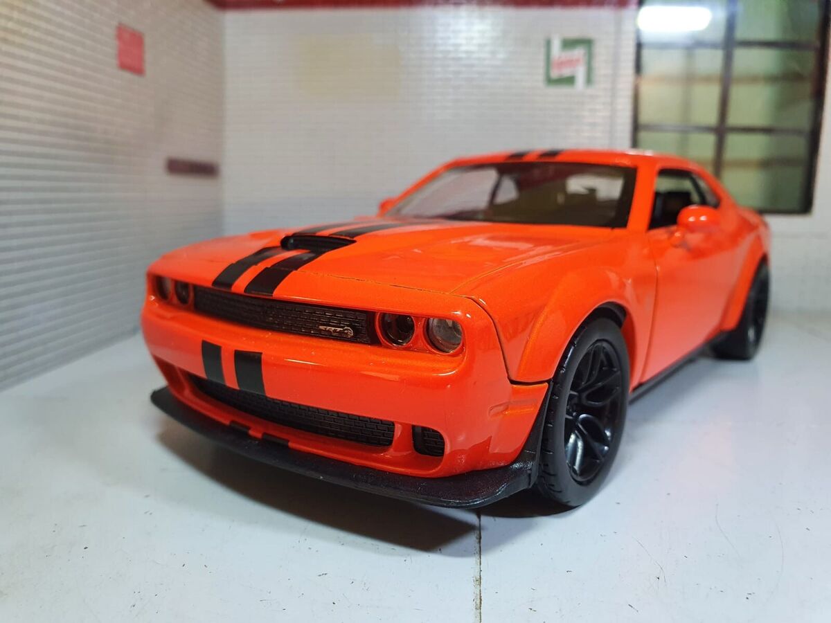 2018 Dodge Challenger Hellcat Orange SRT Widebody Motormax 1 2018 Dodge Challenger Hellcat Orange SRT Widebody Motormax 1