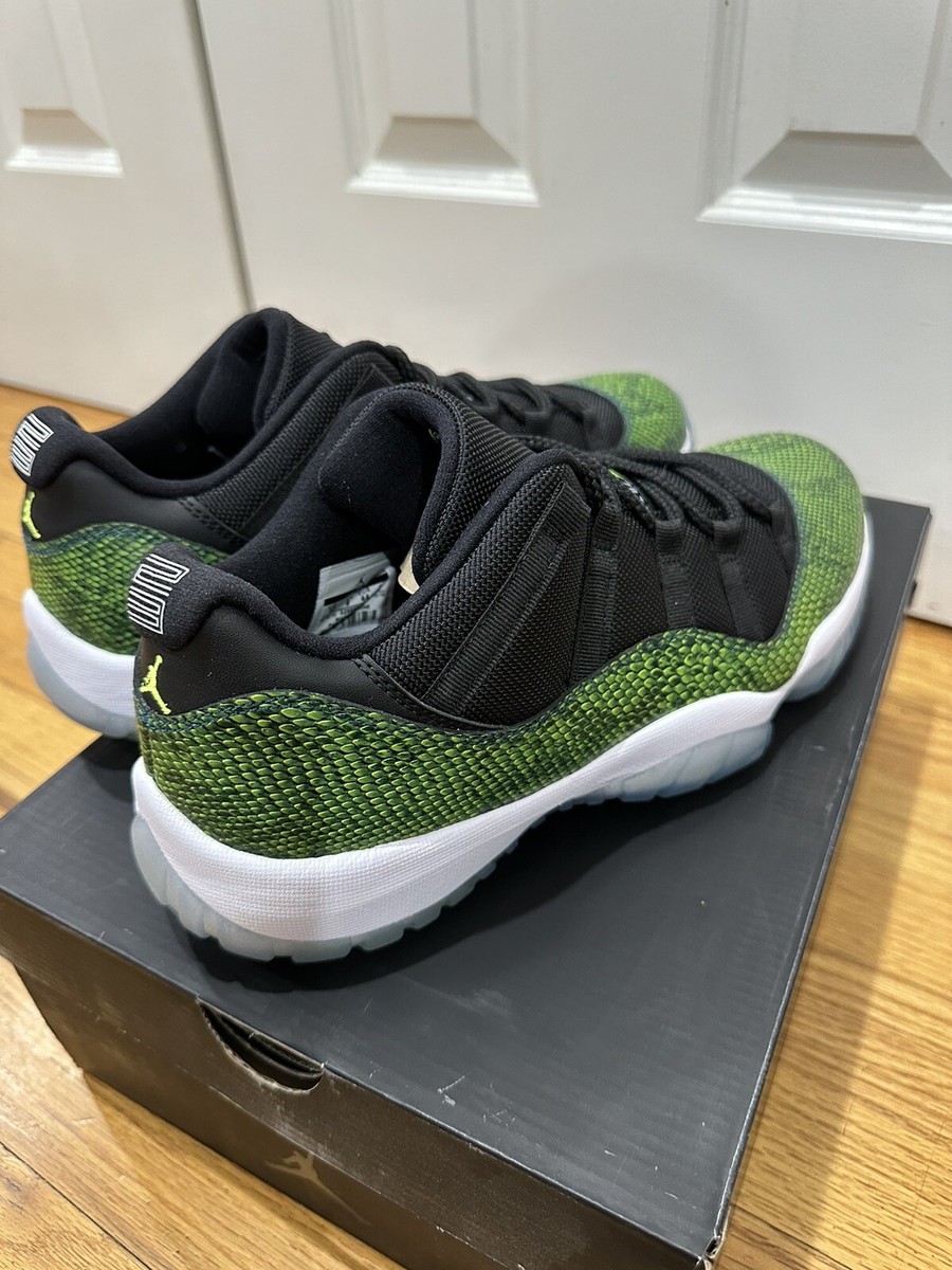 靴 Air Jordan 11 low snake s-l1200.jpg