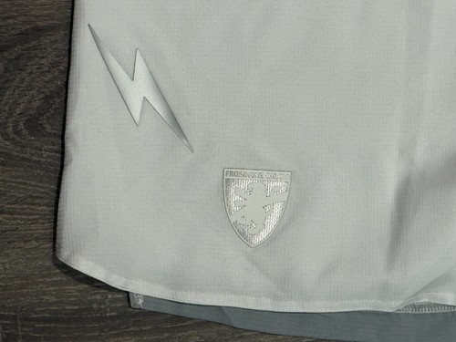 KIT Maglia + Pantaloncino (tg. L) Limited Edition Bianco-grigio FROSINONE Zeus - Foto 8 di 9