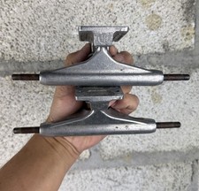 Independent 144 Stage 11 Skateboard Trucks - Silver Trucks - Pair Used