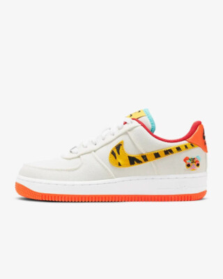 Nike Air Force 1 '07 LX LV8 (GS) Size 6Y White Gold DQ4502 171
