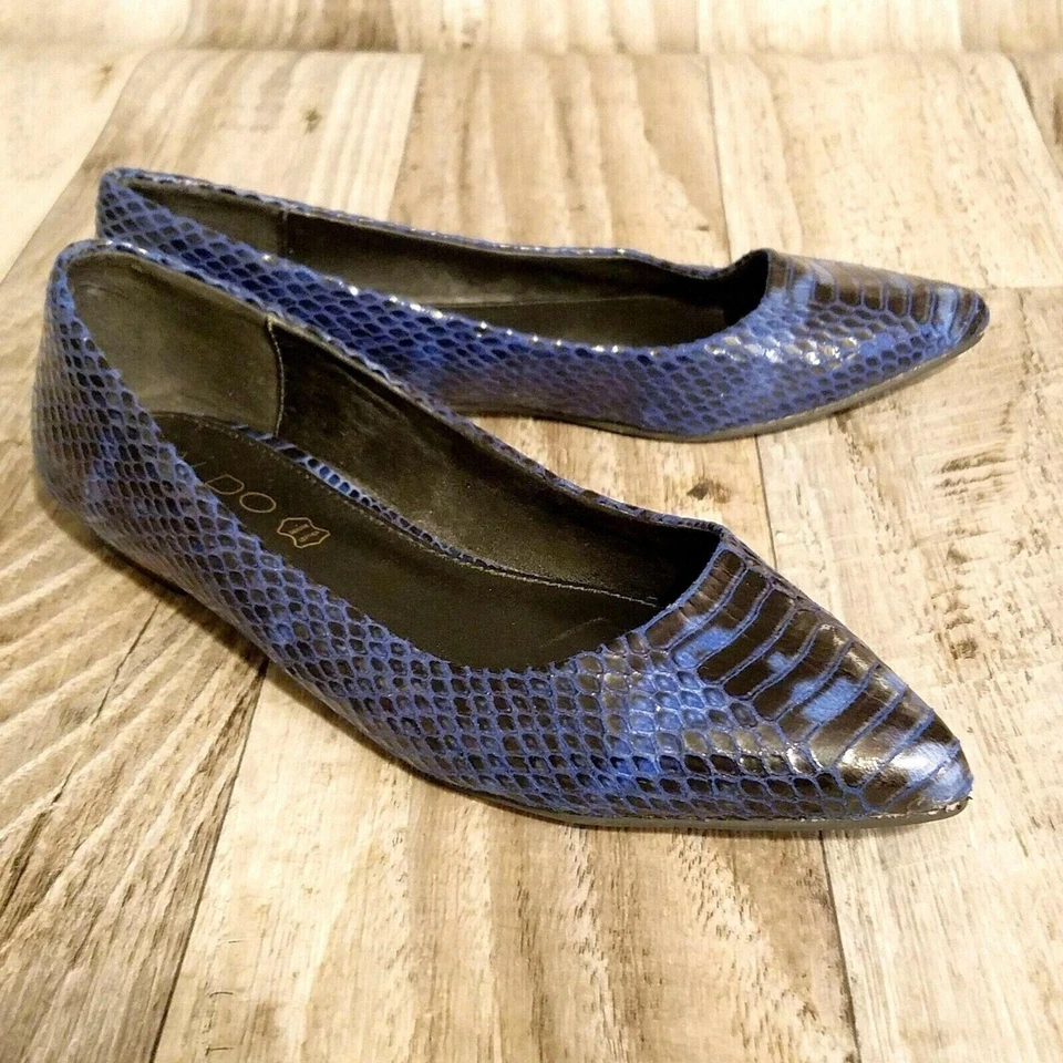 Aldo 女式 6.5 码蓝色人造蛇皮金色一脚蹬尖头平底鞋 — 第 4/4 张图片