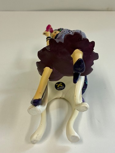 SHUDEHILL ART DECO STYLE LADY FIGURE SEATED IN CHAIR PURPLE DRESS GLITTER FLOWER - Bild 3 von 6