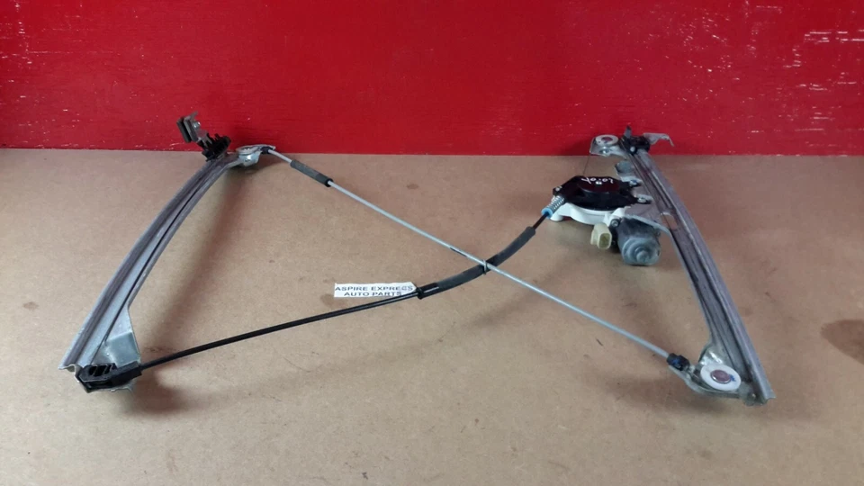 2007-2013 Chevrolet Avalanche Front Right Side Door Window Motor & Regulator OEM - Image 2 of 4