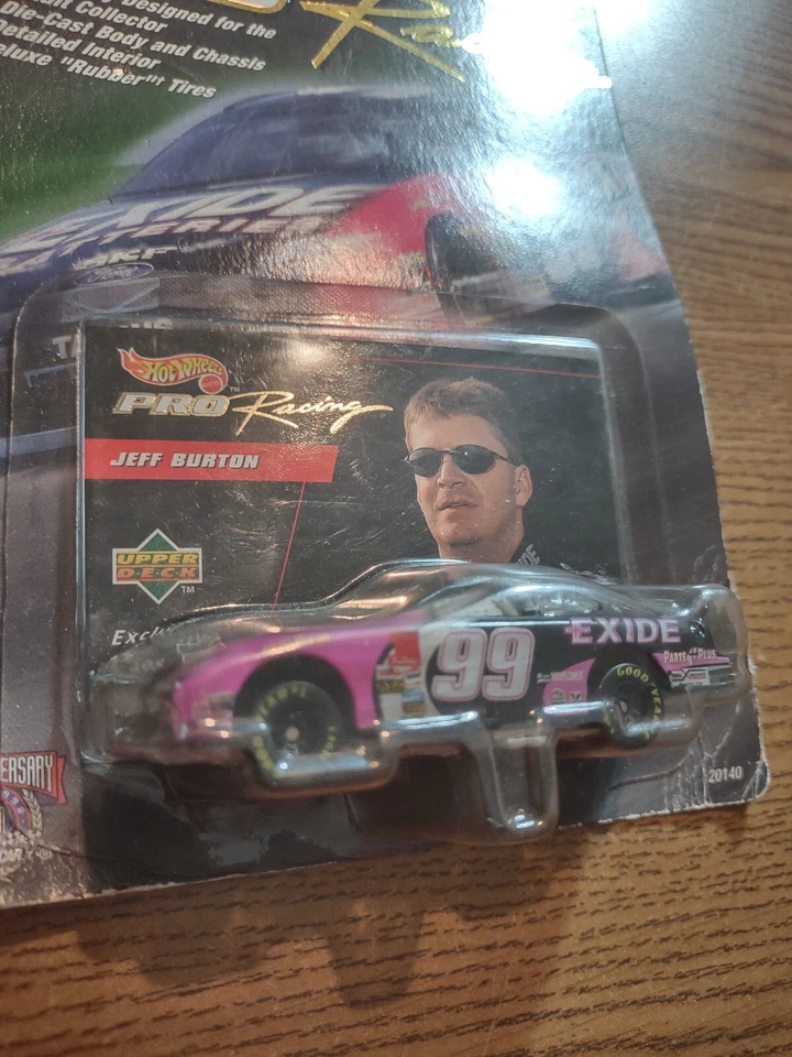 Coche Jeff Burton 1998 Hot Wheels Pro Racing NASCAR 50 aniversario 1:64 Exide Foto 3 de 4
