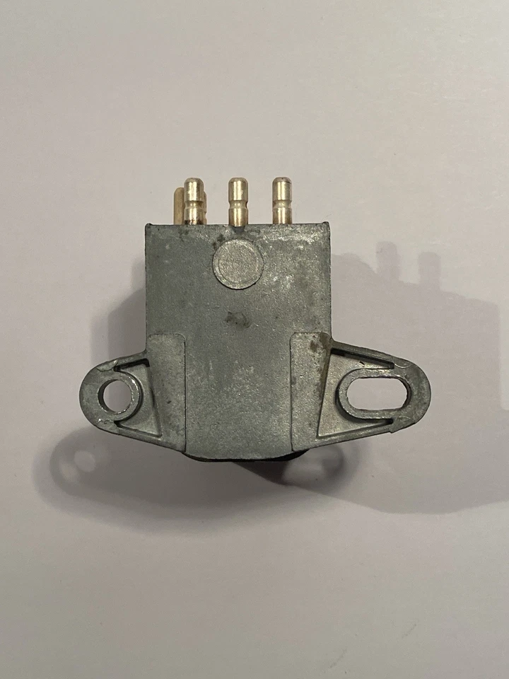 WINDSHIELD WASHER PUMP FOOT SWITCH Mercedes R107 W114 W115 W116 W108 W110 W111 + - Image 4 of 4