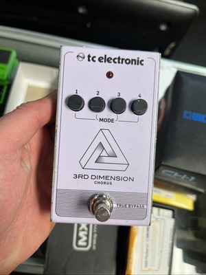 TC Electronic 3rd Dimension Chorus Pedal *** FREE SHIPPING ***