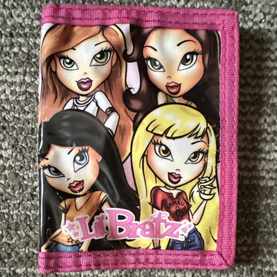 Bratz Pink Bifold Wallet Nylon Graphic Print w/ Zipper Coin Pocket