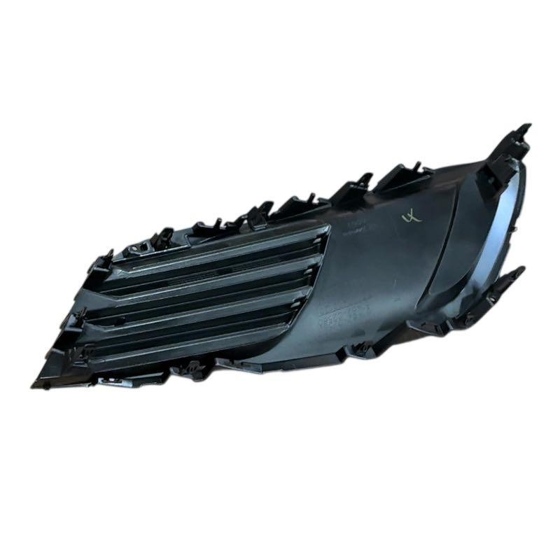 Grille avant gauche TOYOTA Auris E180 calandre pare-chocs 8148202580