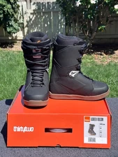  Lashed x Volcom Thirtytwo snowboard boots size 10