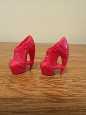 Mattel Monster High Doll Coffin Bean Toralei Replacement Red Heel Shoes