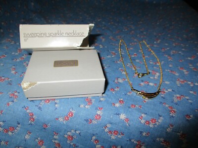 NIB 1985  Avon   Sweeping Sparkle Necklace 18''    Box Damaged