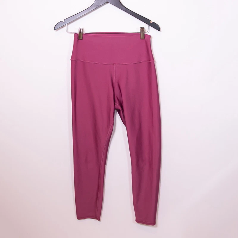 alo-yoga high waisted attic work out 7/8 crop leggings