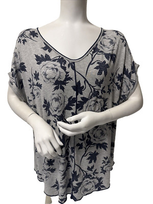 Vanilla Sugar  Women's  Plus Gray Floral Print V Neck Short Sleeves  Tee Sz 2X