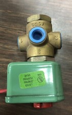 New Asco Red-Hat Solenoid Valve 8320A9 1/4" 120/110    E22
